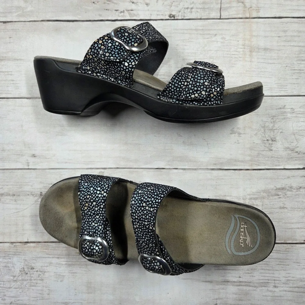 Dansko Wedge Sandal Women 38(7.5) Black Blue Stingray Pebbled Buckle Slide Shoes